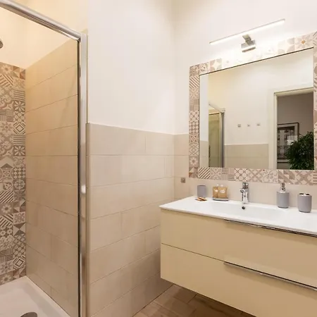 Maison Piazza Di Spagna * רומא